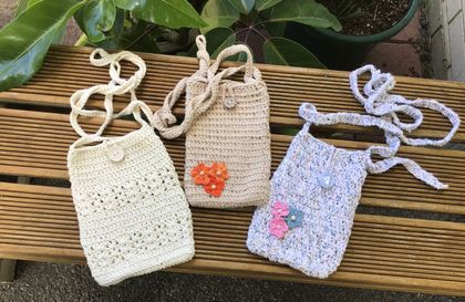 Crochet phone bag